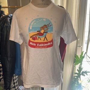 Pipeline White Holiday T-Shirt Festive Design Mele Kalikimaka Reindeer Beach L